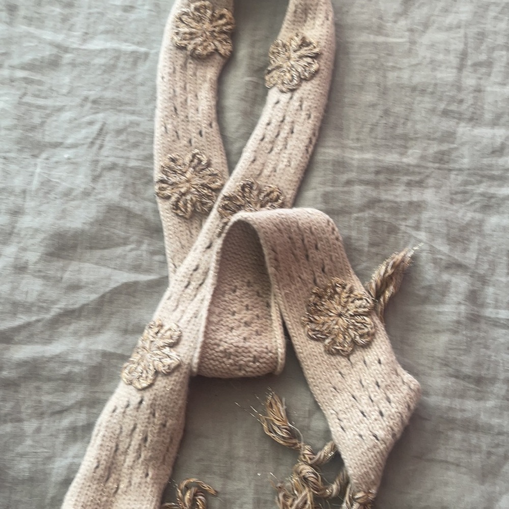 Scarf - Picture 4 of 6